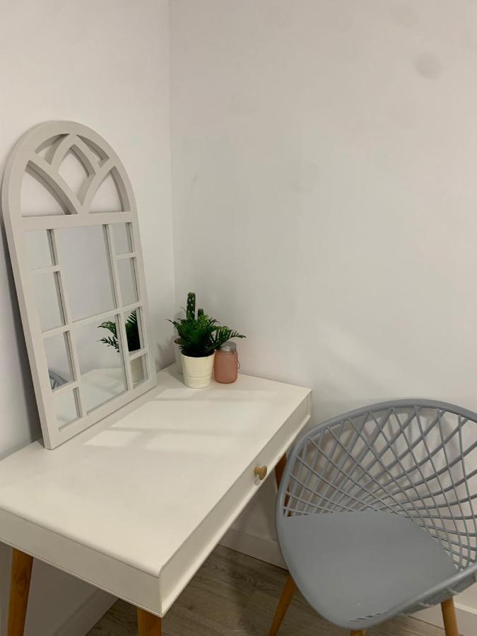 Apartamento—Centro Parking Gratis Grupos Malaga Luaran gambar