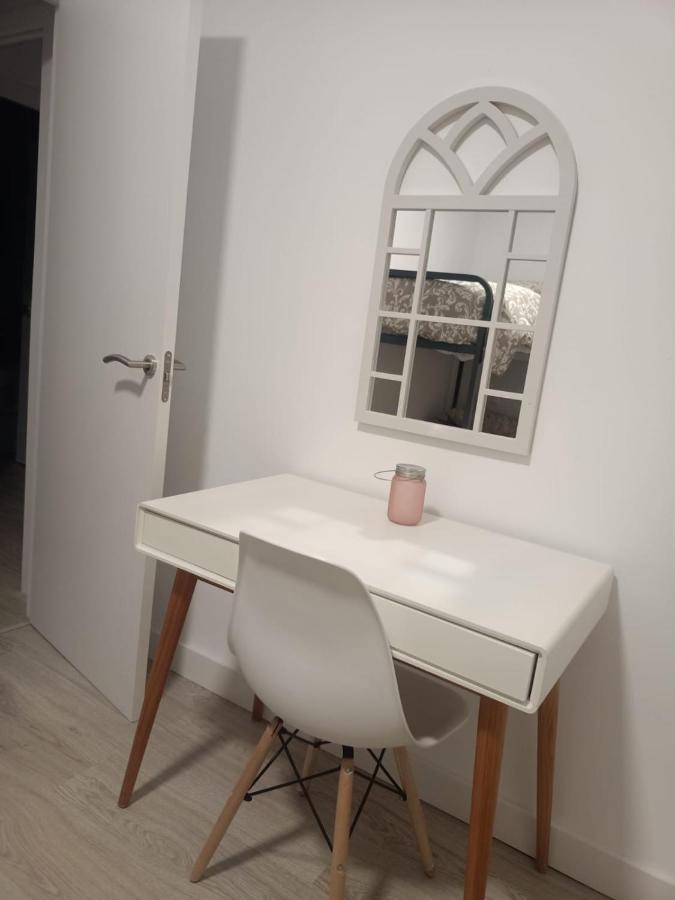 Apartamento—Centro Parking Gratis Grupos Malaga Luaran gambar