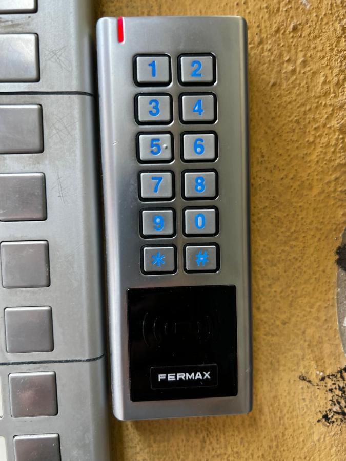 Apartamento—Centro Parking Gratis Grupos Malaga Luaran gambar